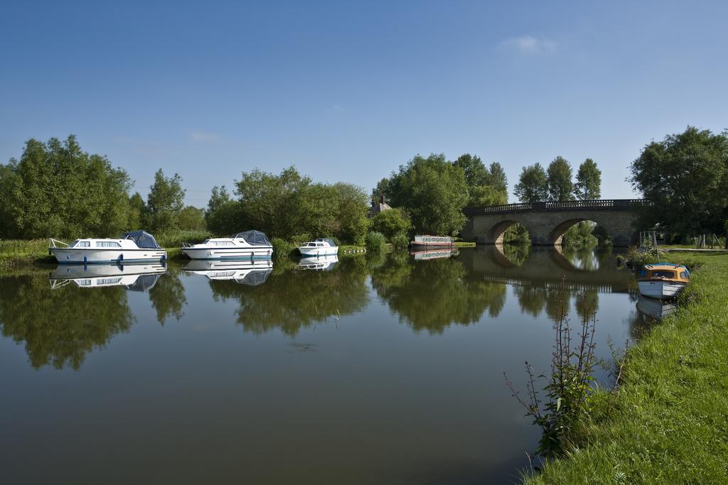 Oxford Riverside Glamping מראה חיצוני תמונה